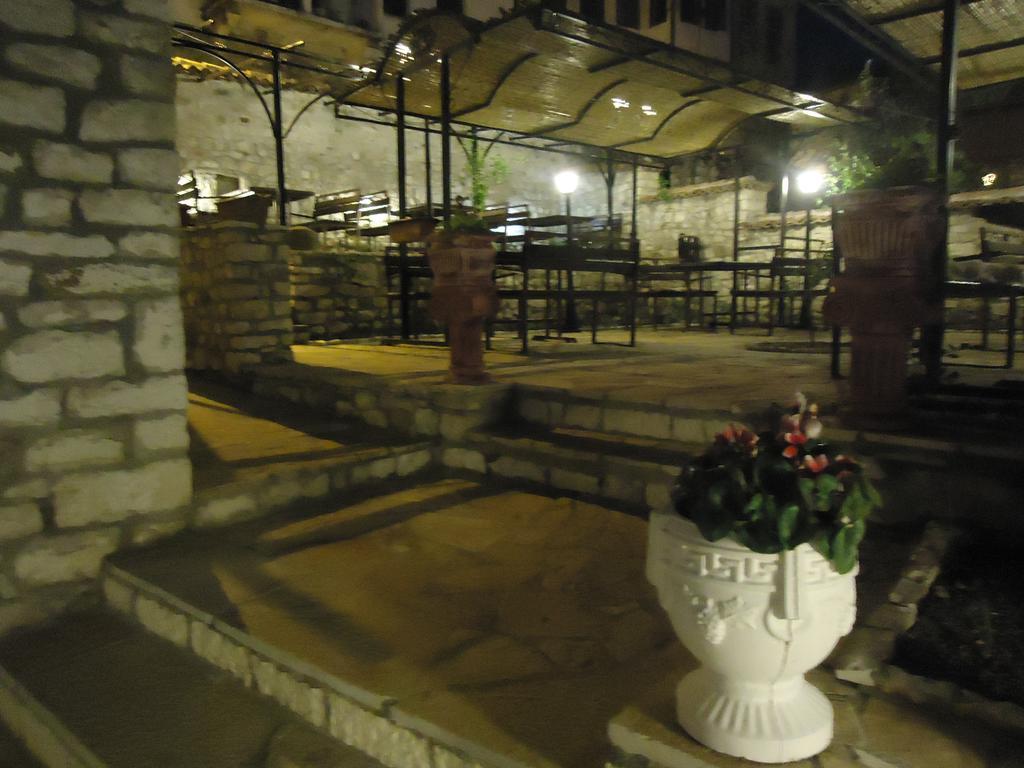 Hotel Klea Berat Luaran gambar